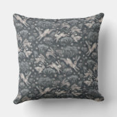 ヘアーズスノーフィールドホワイトウサギ冬の動物グレー クッション (裏面)