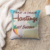ヘイスティングスヴィンテージビーチ旅行ポスター クッション (ブランケット)