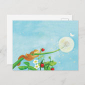 ヘイゼルヤマネ、野生のイチゴ&タンポポ ポストカード (正面/裏面)