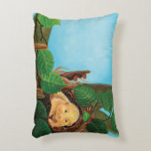 ヘイゼル食べヤマネのヘーゼルナッツ アクセントクッション (正面(垂直))