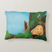 ヘイゼル食べヤマネのヘーゼルナッツ アクセントクッション (裏面)