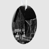 ヘイ・バーン オーナメント (正面)