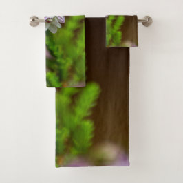 ヘザー春の花の常緑開花紫色の白 バスタオルセット