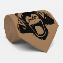 ヘッドフォンで揺れるコーヒーブラウンのサル