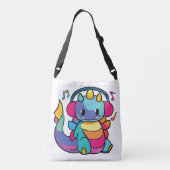 ヘッドフォンと幸せ聞なドラゴンが音楽に。 クロスボディバッグ (裏面)