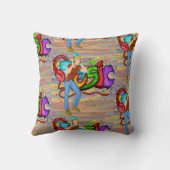 ヘッドフォンと音楽グラフィティウォールを持つ男 クッション (裏面)