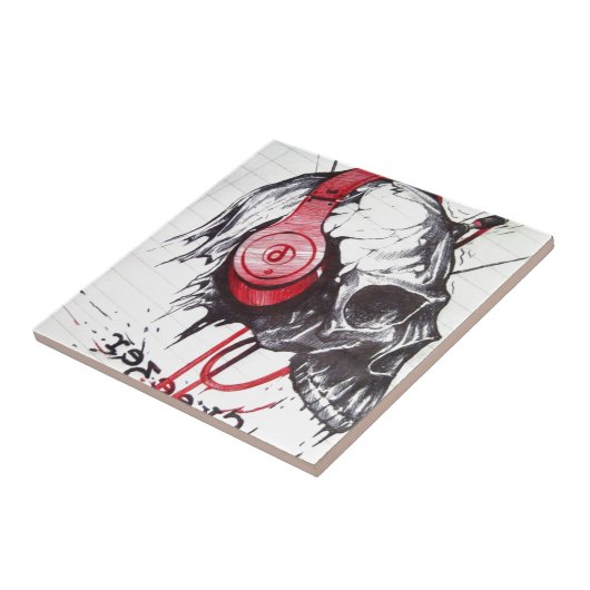 ヘッドフォンを付けたドクロのデザイン タイル (側面)