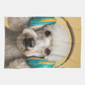 ヘッドフォンを着たプードル キッチンタオル (横)