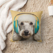 ヘッドフォンを着たプードル クッション (ブランケット)