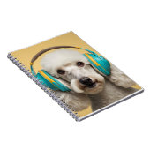 ヘッドフォンを着たプードル ノートブック (右側)