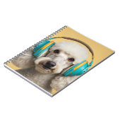 ヘッドフォンを着たプードル ノートブック (左側)