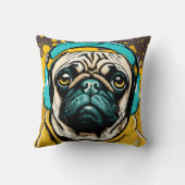 ヘッドフォンを着たPUG クッション (裏面)