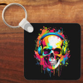 ヘッドフォンカラフルを装着したスカル キーホルダー (正面)