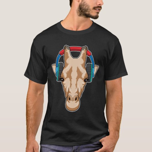 ヘッドホンをつけた音楽好きなキリン Tシャツ (正面)