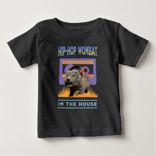 ヘッドホンを付けた面白いヒップホップウォンバットの音楽好き ベビーTシャツ