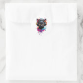 ヘッドホンを装着した子猫 ラウンドシール (バッグ)