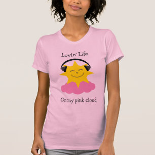 ヘッドホーンのTシャツが付いているピンクの雲の幸せな太陽 Tシャツ