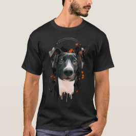 ヘッドホーンを持つ犬。 音楽愛好者 Tシャツ