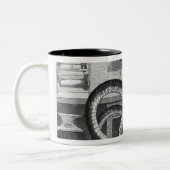 ヘビおよびファイルの寓話 ツートーンマグカップ (左)