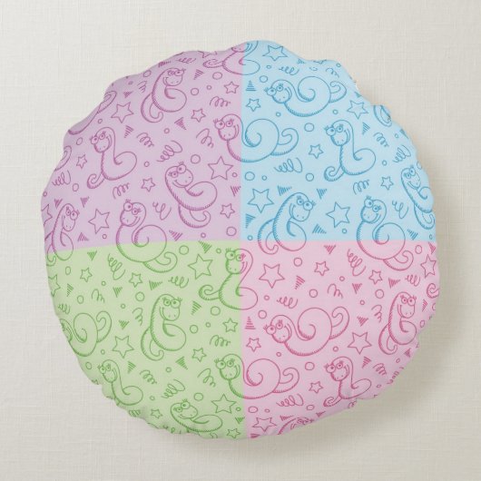 ヘビが付いているパターン ラウンドクッション (裏面)