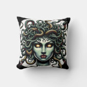 ヘビだらけの緑の眺めメドゥサ クッション (正面)