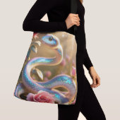 ヘビの年 クロスボディバッグ (クローズアップ)