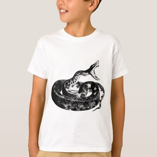 ヘビの攻撃 Tシャツ (正面)