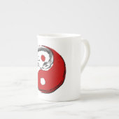 ヘビの骨灰磁器の年 ボーンチャイナマグカップ (正面右)