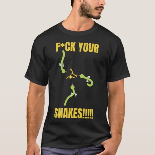 ヘビを拾う Tシャツ (正面)