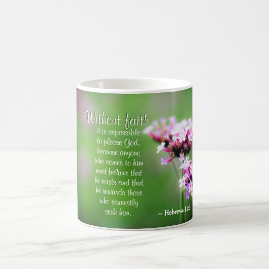 ヘブル人11:6彼は彼を求める者たちに報いる コーヒーマグカップ (中央)