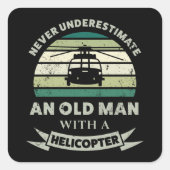 ヘリコプターのパパギフトを持つおもしろい老人 スクエアシール (正面)