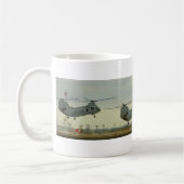 ヘリコプターのマグ コーヒーマグカップ (左)