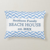 ヘリンボン青く白いビーチハウスのカスタム アクセントクッション (裏面)