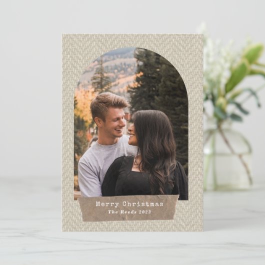 ヘリンボーンツイード破れた紙アーチクリスマスフォト シーズンカード (スタンド正面)