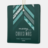 ヘリンボーンバンドクリスマスオーナメント – ティール(緑がかった色) セラミックオーナメント (左)