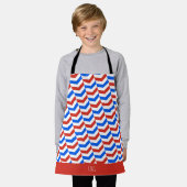 ヘリンボーン赤い青パターミニマルン エプロン (着用した状態)
