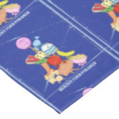 ヘルシーな食べ物のピラミッドおもしろい型の漫画イラストレーション テーブルクロス (アングル)