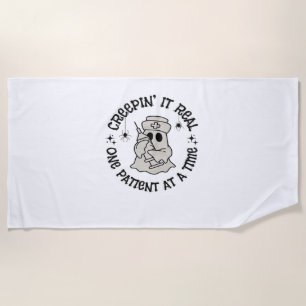 ヘルスケアのハロウィン、1人の患者実在に忍び寄る ビーチタオル