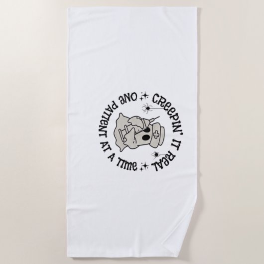 ヘルスケアのハロウィン、1人の患者実在に忍び寄る ビーチタオル (正面)