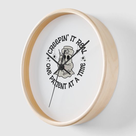 ヘルスケアのハロウィン、1人の患者実在に忍び寄る 壁時計 (傾斜)