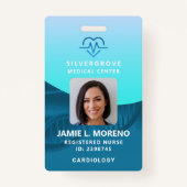 ヘルスケア医療ハートロゴティール（緑がかった色）写真ナースID バッジ (正面)