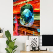 ヘルメットぶら下がったが消防車に乗っている ポスター (ホームオフィス)