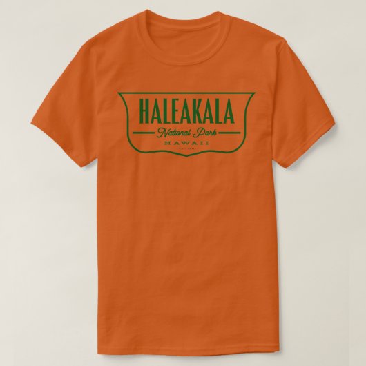 ヘレアカラ国立公園シールドグリーン Tシャツ (デザイン正面)