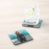 ヘレナ・チェバリエとライジングウェーブ コースター (右側)