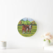 ヘレフォード·コウ&キュート·ウーフ·イン·サマー·パスチャー ラウンド壁時計 (ホーム)