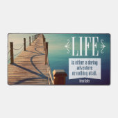 ヘレン・ケラー感動的引用文「アドベンチャー」 デスクマット (正面)