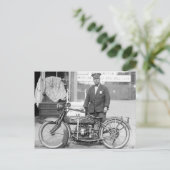 ヘンダーソン警察オートバイ， 1922 ポストカード (スタンド正面)