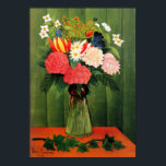ヘンリー・ルソーの花瓶の中の花 ポスター<br><div class="desc">赤いテー素晴らしブルに緑の質感の背景を持つ緑の花瓶の絵画だ。花瓶は花でいっぱいだ。</div>
