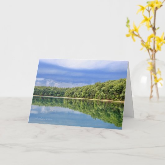 ヘンリー・D・ソローの引用文があるウォルデン池: カード (黄色い花)