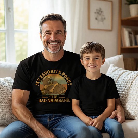 ベアおもしろいパパナパサナヨガTシャツ Tシャツ